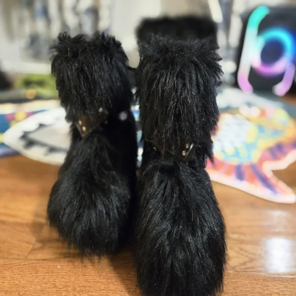 Dolls Kill Club E X Black Faux Fur Boots with Leather Straps - Picture 7 of 7